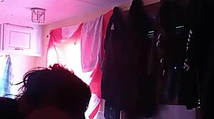 Canadian Slut Sucks Deepthroat For Jizz