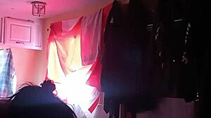 Canadian Slut Sucks Deepthroat For Jizz