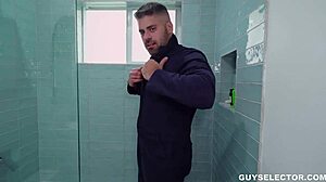 Beefcake Plumber Max Romano Gets Piped Down Bareback