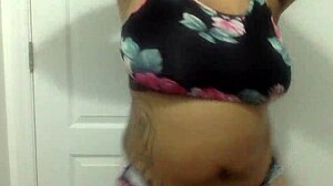 Big Tit Ebony Milf Dances In Bathroom