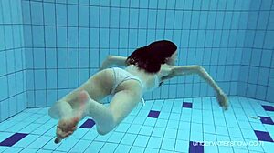 I’m obsessed with Roxalana Cheh, sexy redhead underwater