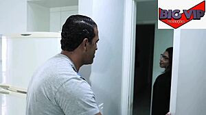 My wife traveled, so I called a friend for a show with Victoria Dias and Tony Tigrao.