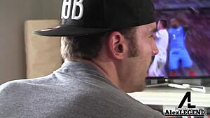 Alex Legend jebe pičko Claudie Valentine