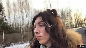 Laska mówi: Ssij mnie w samochodzie! Publiczny wytrysk na twarz!