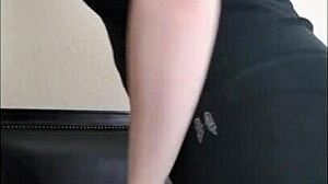 uh, striptease ass worship vid in hd, so damn hot