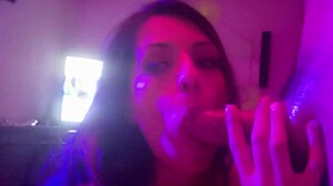 Rica mamada antes de irse con su novio y se deja grabar