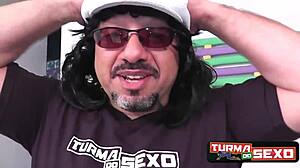 Novinha wife craves double penetration for intense climax.