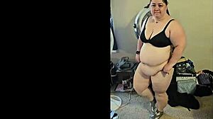 BBW rebolando ao som de milkshake, quer ver mais?