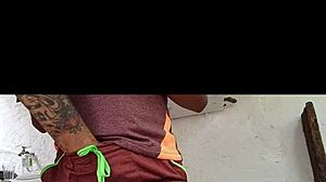 Subrinnha safada no mercado, levo o casado pro deposito e dou na bucetinha!