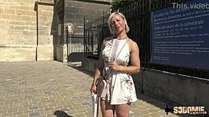 Kim, la MILF ronde, se fait pilonner le cul ! 😈