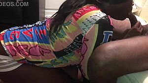 Young Trade In Jeans Takes Big Dick