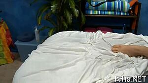 Hot 18-year-old cutie, so fresh! 😘