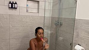 Leyne rodriguez lesbian scene with karla turner in bbw assplay moaning