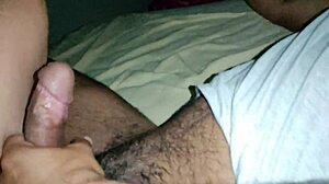 na madrugada rola um tesao do caralho com blowjob e doggystyle