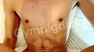 Horny Asian muscle fucking his boyfriend bareback?