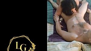 Belle-m�re potel�e suce et avale mon sperme apr�s massage europ�en.