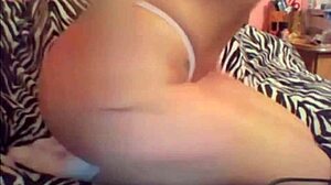 Hot College Girl Strips and Twerks on Cam!
