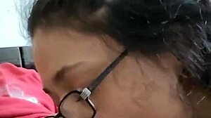 Младата 18+ латиноамериканка MILF дава мръсна интимна изява