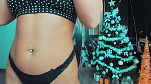 merry chirstmas fuckers, wanna see my cosplay slutty webcam show?