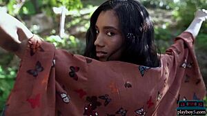 ebony milf brookliyn z velikimi naravnimi joškami v solo playboy videu