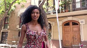 Германски скаут - слаба латино ебонка Tina Fire с големи цици я вдигат и проблясват