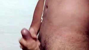 Hey, can’t you stop jerking off? Indian desi gay solo action awaits!