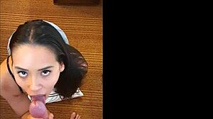 Coppia giovane si scatena con sesso orale ruvido