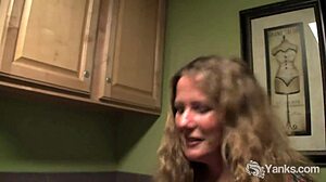 Hey, wanna see busty Yanks BBW Jade play with herself in public?