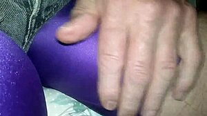 man, i’m teasin’ with this big spandex bulge, ya know!