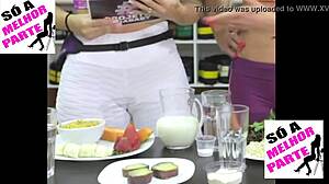 Kelly Key's big pussy camel toe splits leggings tight