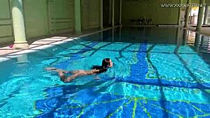 jessica seduced the producer with her sexy pool vibe 😍