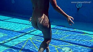 jessica seduced the producer with her sexy pool vibe 😍