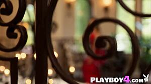 Roos van Montfort passionately strips in the car