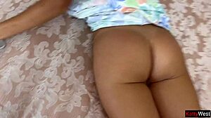 çılgın! oyun oynarken tüm delikleri delinmiş, sızan anal krema pisiyle