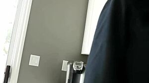 Dee Williams Rome Major tarafından sertçe sikiliyor