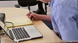 Emo boy feels free in gay pantsless friday sex session.