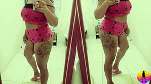 Ex BBB employee showcases belly dance skills in Brazilian trailer