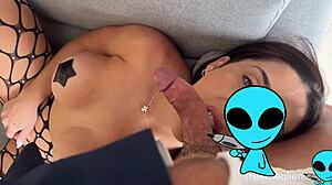 Alienigena Dominates Luiza Marcato Hard