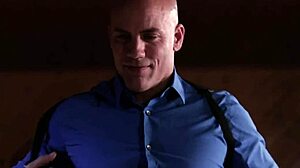 Stiefdochter betrapt op kijken naar wilde lul actie in schandalige groep scène. Het is pure taboe chaos!