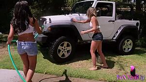 dude, jenna foxx and shy love finger their slits in a jeep outdoors! 😍