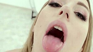 عاهرات شرجيات آنا دي فيل وكيرا ثورن يفتحن بألعاب