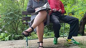 J'ai flashé ma bite près de belle-maman, devine ce qui s'est passé