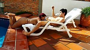 Caramba, minha tia e eu temos o melhor laço de todos!