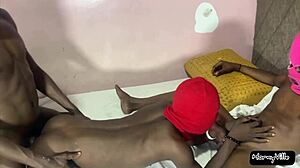 savijena sam dijeleći jednog twinka sa dva ogromna crna kurca