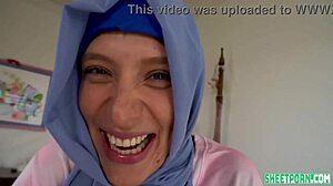 Hey! Doğu Kızı Izzy Lush Tüm Kuralları Kırıyor!