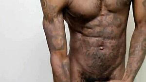 short video with nice cumshot