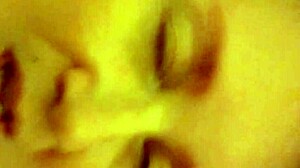 Hey, wanna fuck this milf while chatting hot guys?!