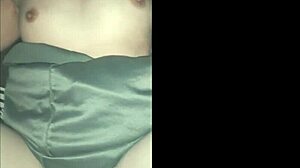 Japanese Amateur Outdoor Smartphone Shooting