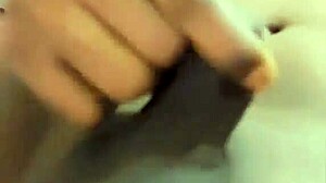 Konečne voľný z klietky na penis, aby som si onanoval a silne vytryskol.