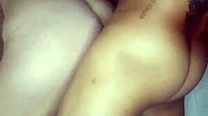 Latina hora squirtrar hårt när jag kommer på hennes ögon